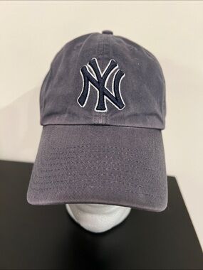 The Franchise New York Yankees Classic  Baseball Hat Size Medium